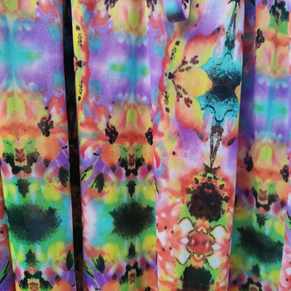 Adele & May - Women's super fun tie-dyed tank top with sheer overlay. Size- XL - Picture 3 of 6